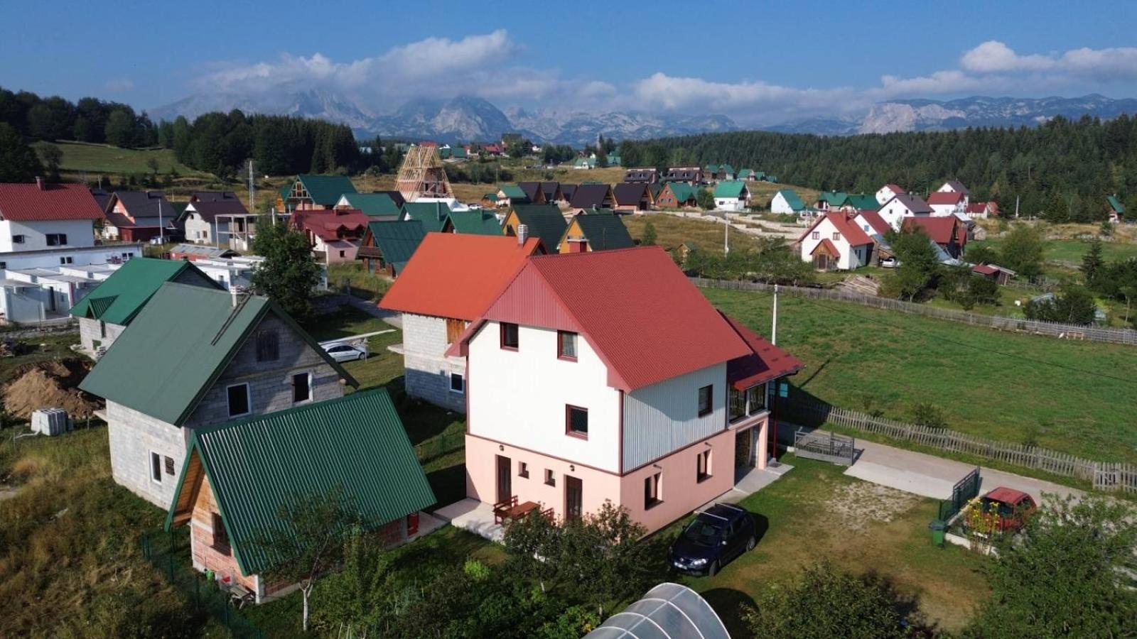 Deluxe Studio & Rooms Zarubica Zabljak  Exterior photo